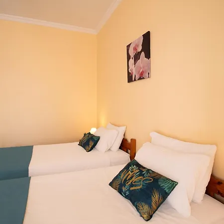 Levante Lägenhetshotell Benitses (Corfu)